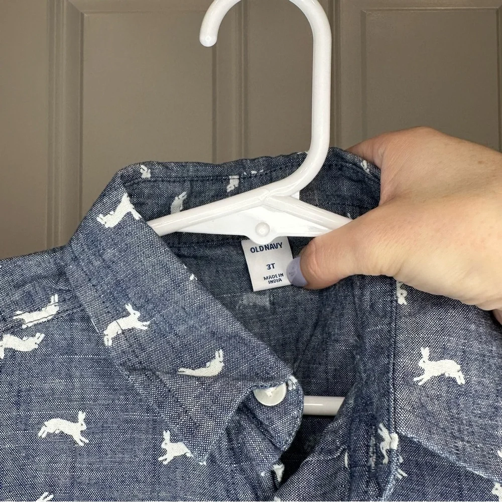 Old Navy Bunny‎ Button Up Size 3T NWT